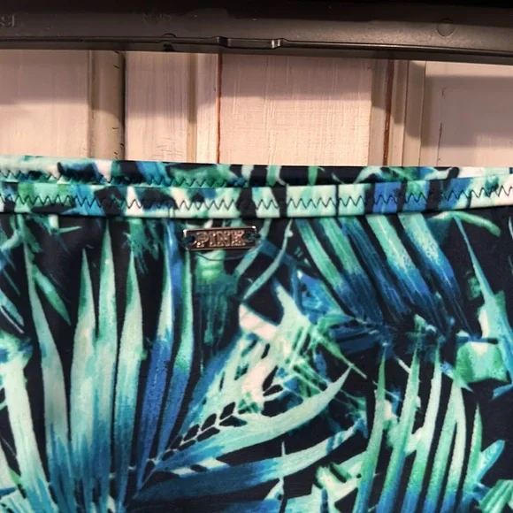 Pink Victoria’s Secret Palm Leaf Crisscross Strap Bikini Set Size Large - Picture 4 of 8